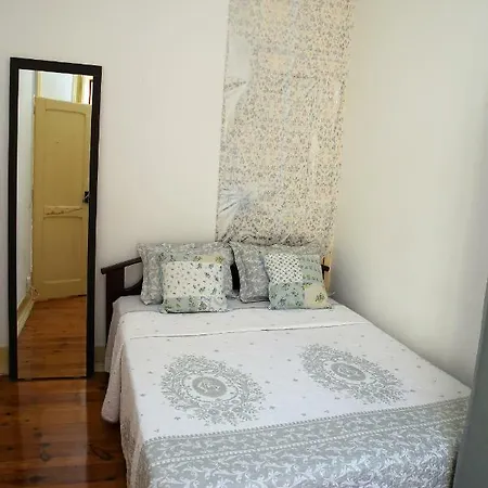 Quarto Bem Localizado Centro Alloggio in famiglia Lisbona
